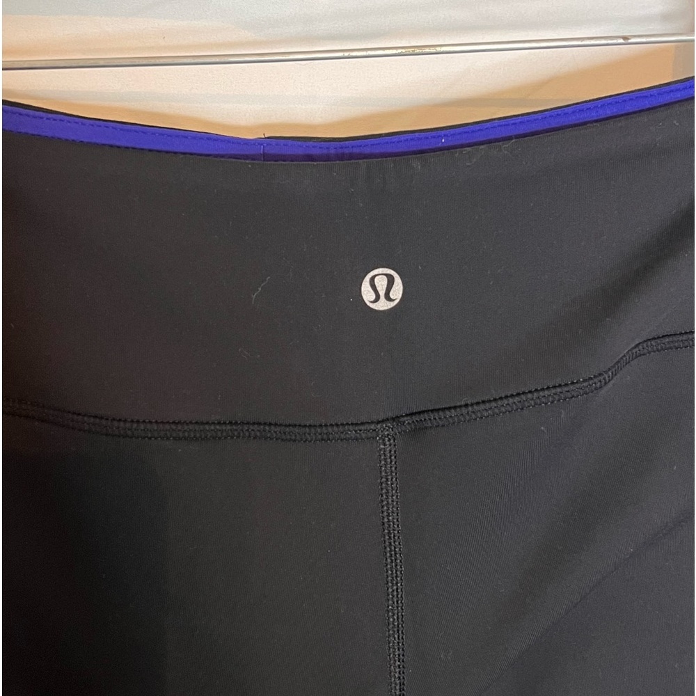 Lululemon size 4, reversible leggings
